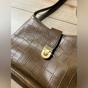 BUENO - Tan Embossed Leather Medium Shoulder Tote